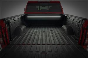 Powered Retractable Bed Cover 6 Foot 9 Inch Bed Silverado/Sierra 2500HD/3500HD (20-26) Rough Country