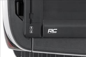 Powered Retractable Bed Cover 5 Foot 9 Inch Bed Silverado/Sierra 1500 (14-18 & Classic) Rough Country