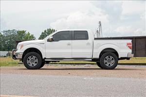 3 Inch Lift Kit M1 Struts Red Ford F-150 4WD (2009-2013) Rough Country