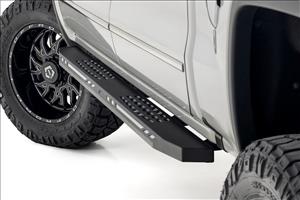 AC2 Running Boards Amber/White Crew Cab Silverado/Sierra 1500 (07-18) Rough Country