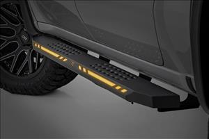 AC2 Running Boards Amber/White Crew Cab Silverado/Sierra 1500/2500HD/3500HD (19-26) Rough Country