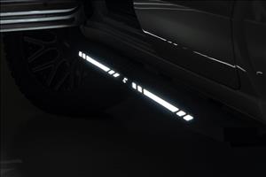 AC2 Running Boards Amber/White Crew Cab Silverado/Sierra 1500/2500HD/3500HD (19-26) Rough Country