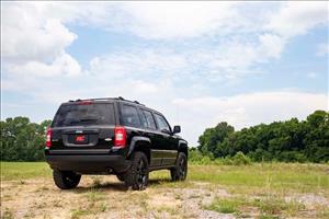 2 Inch Lift Kit Jeep Compass (07-16)/Patriot (10-17) 4WD Rough Country