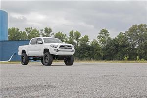 6 Inch Toyota Suspension Lift Kit 05-15 Tacoma 4WD/2WD Rough Country