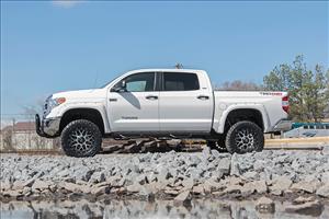 6 Inch Lift Kit N3 Struts Toyota Tundra 4WD (2016-2021) Rough Country