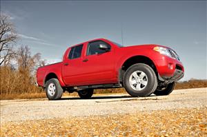 2.5 Inch Leveling Kit Red Spacers Front Nissan Frontier (05-26)/Xterra (05-15) Rough Country