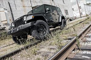 2.5 Inch Lift Kit Jeep Wrangler Unlimited 2WD/4WD (2007-2018) Rough Country