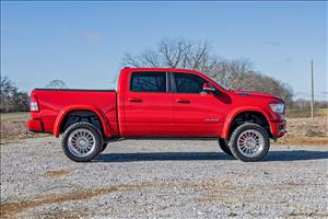 Power Running Boards Dual Electric Motor Crew Cab Ram 1500 (19-26)/1500 TRX (21-24) Rough Country