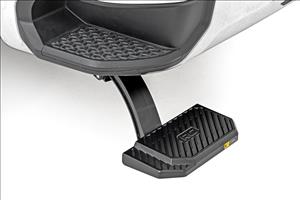 Retractable Bed Step Manual Pull Silverado/Sierra 2500HD/3500HD (20-26) Rough Country
