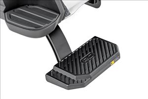 Retractable Bed Step Manual Pull Ford F-250/F-350 Super Duty (23-26) Rough Country