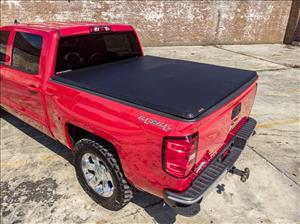 Soft Tri-Fold Bed Cover 14-18 Silverado/Sierra 1500 6 Foot 5 Inch Bed w/o Cargo Mgmt Rough Country