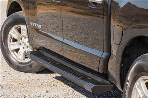 HD2 Aluminum Running Boards Crew Cab Nissan Titan 2WD/4WD (2004-2024) Rough Country
