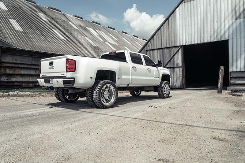 2015 GMC Denali HD Dual Rear Wheel with American Force Super Dually Series 611 Independence SD