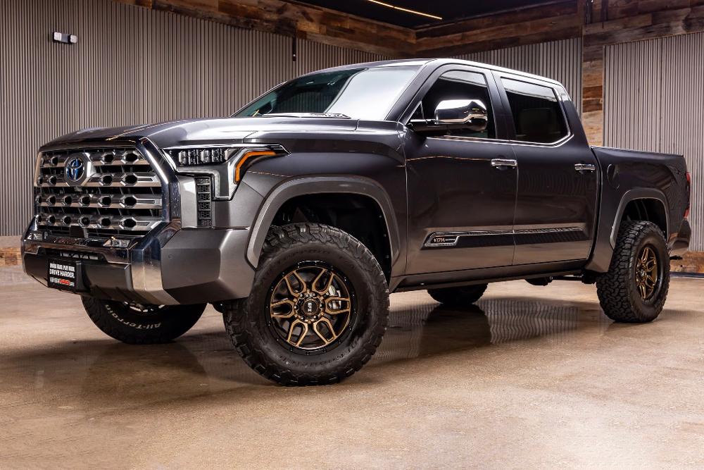 Toyota Tundra TR18