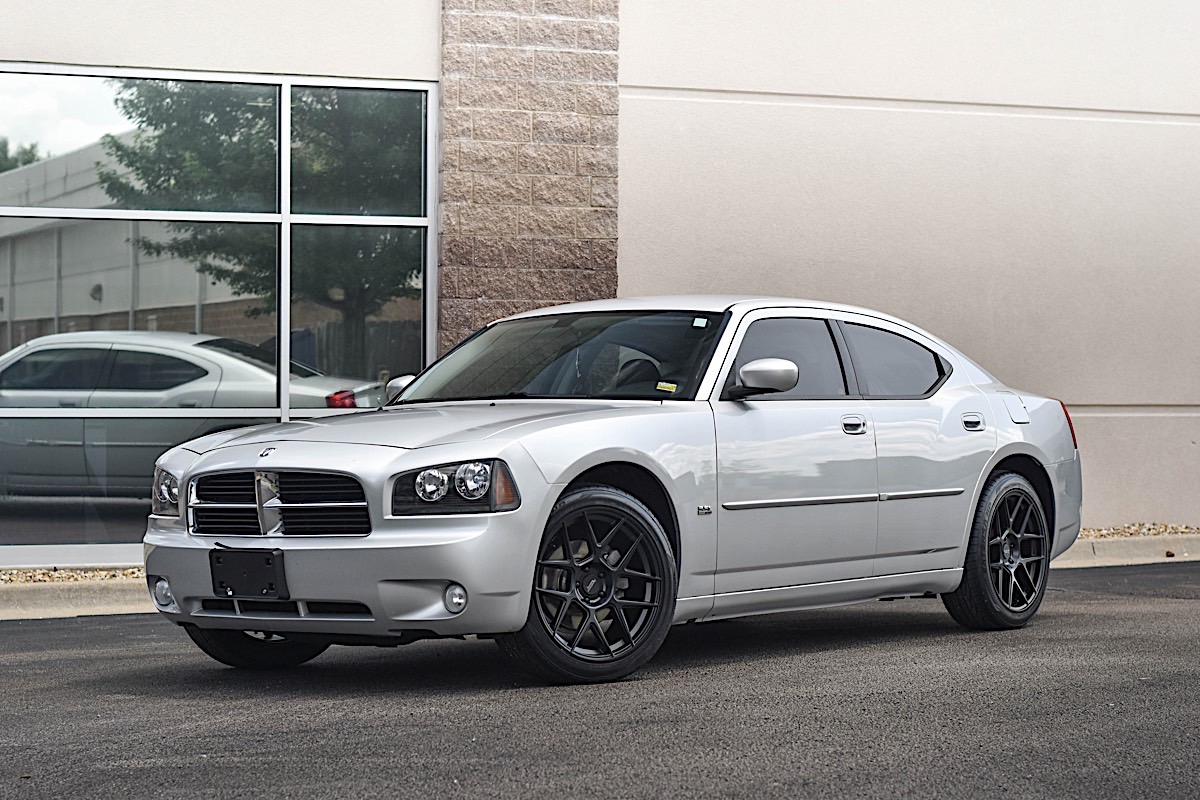 Dodge Charger with American Racing Custom Wheels AR913 Apex