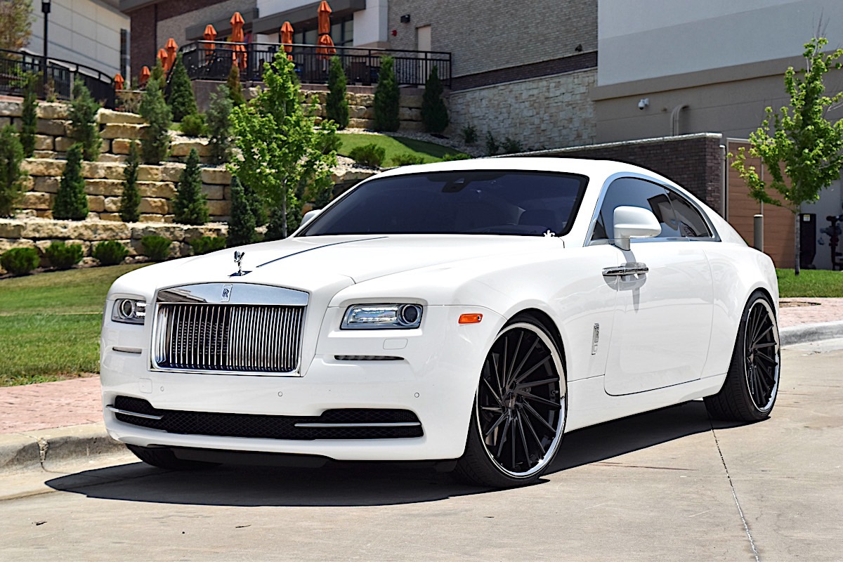  Rolls-Royce Wraith with Giovanna Wheels Spira FF