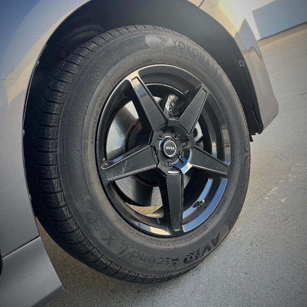 Toyota Voxx Road Wheel MG5