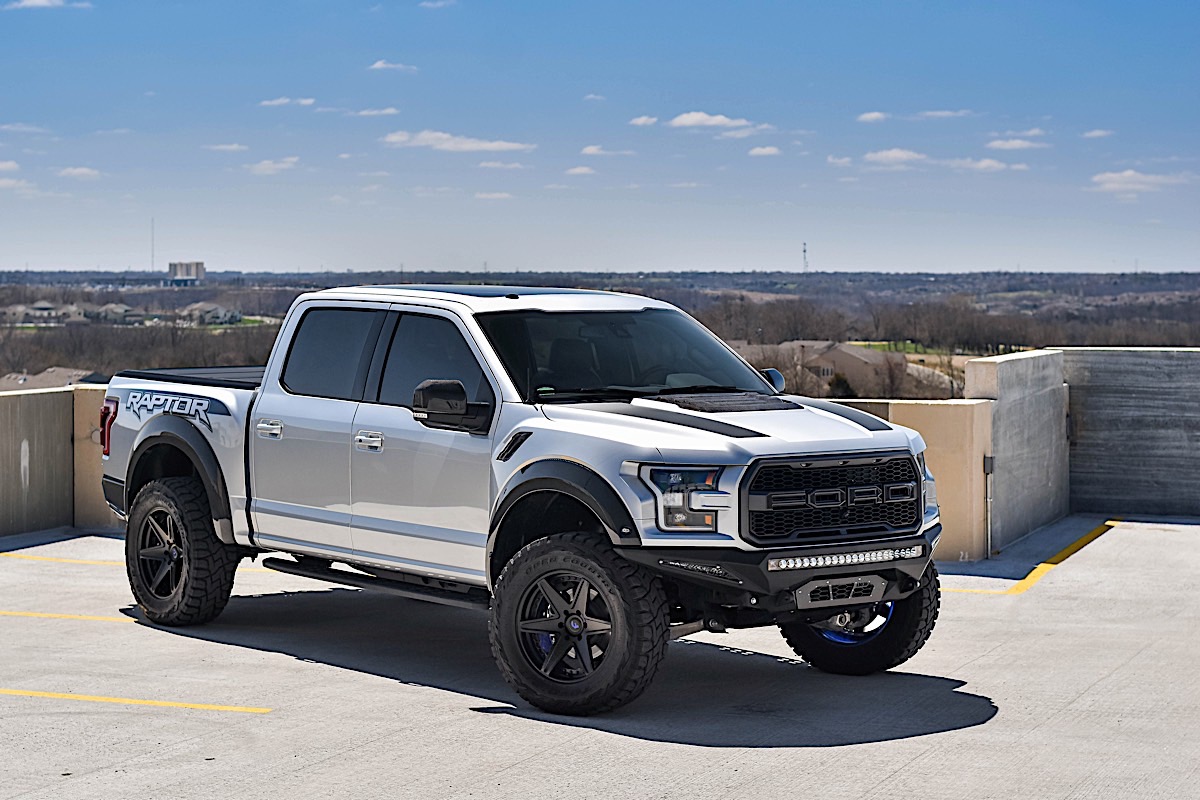 Ford raptor фото