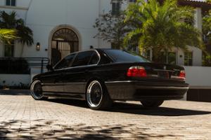 BMW 740iL Thumbnail