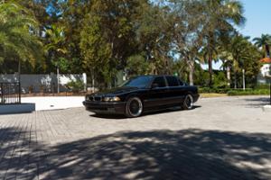 BMW 740iL Thumbnail