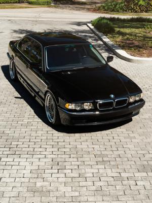 BMW 740iL Thumbnail