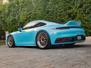 Porsche 911 Carrera Thumbnail