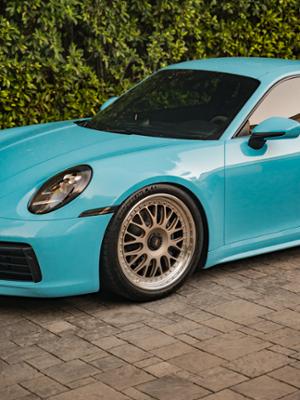 Porsche 911 Carrera Thumbnail