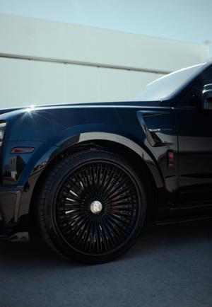 Rolls-Royce Mansory Cullinan Thumbnail