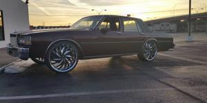 Chevrolet Caprice with Status Wheels S836 Hurricane