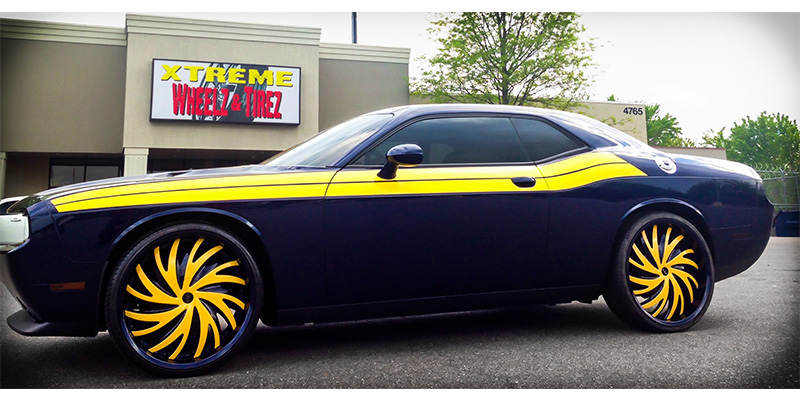  Dodge Challenger with Status Wheels S836 Hurricane