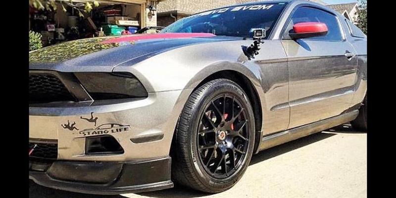 Ford Mustang R6