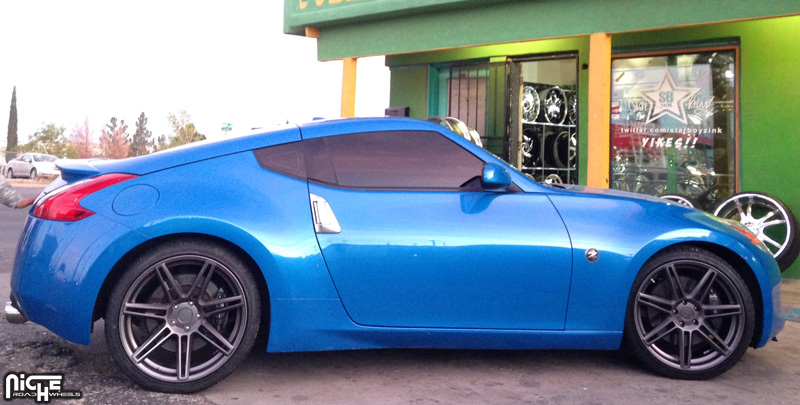  Nissan 370Z with Niche Sport Series Lucerne - M145