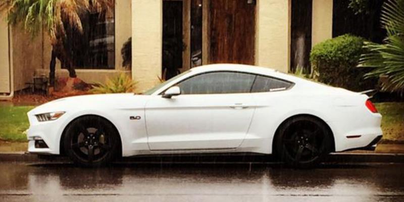 Ford Mustang R1
