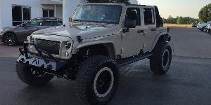 Jeep Wrangler with SOTA Offroad S.S.D.