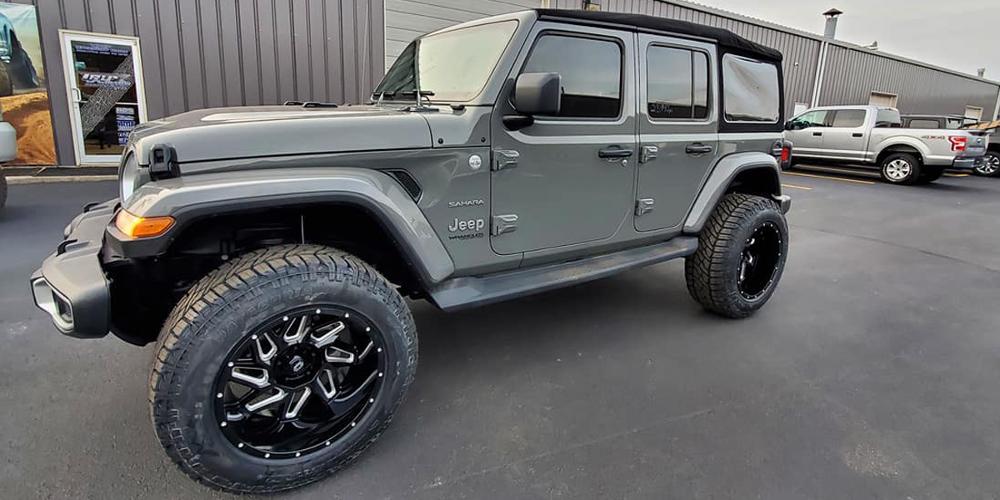  Jeep Wrangler with Vision Off Road 361 Spyder