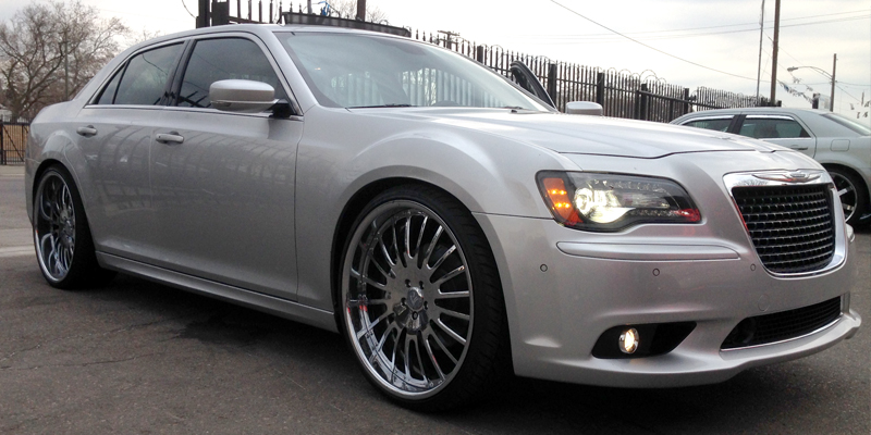 Chrysler 300 Rucci Forged Finestra