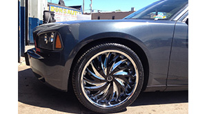 Dodge Charger with Status Wheels S836 Hurricane