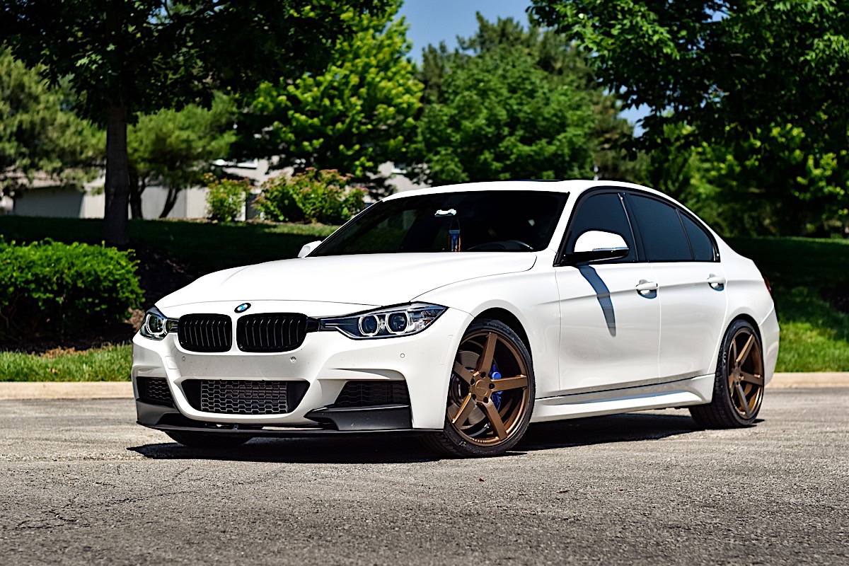 BMW 328i xDrive with Vossen Forged CV3