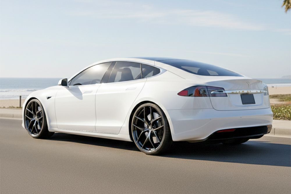 Tesla S EV2