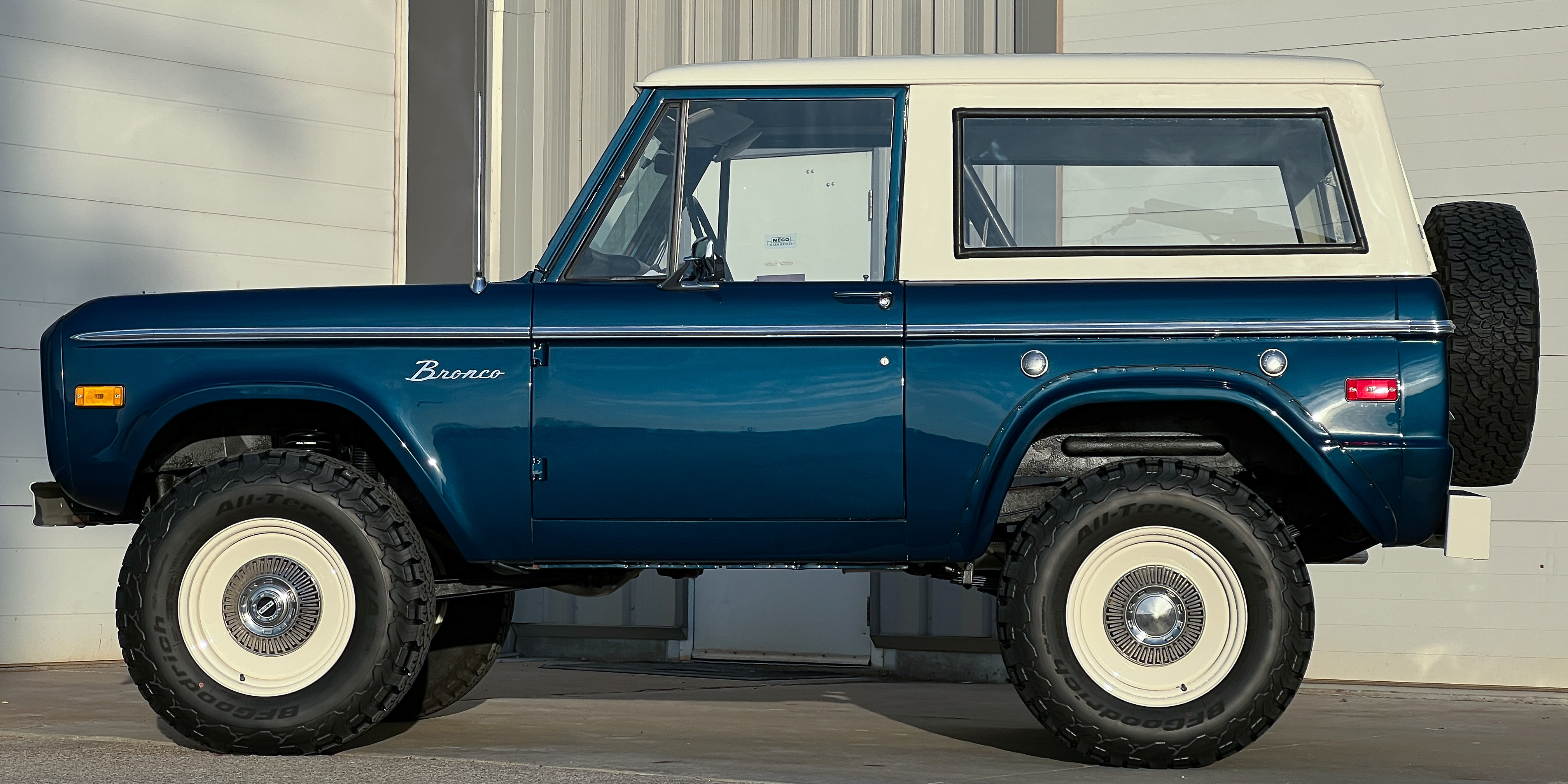 Ford Bronco Rat Rod (Series 66) Extended Sizing Gallery - U.S. Wheel Corp.