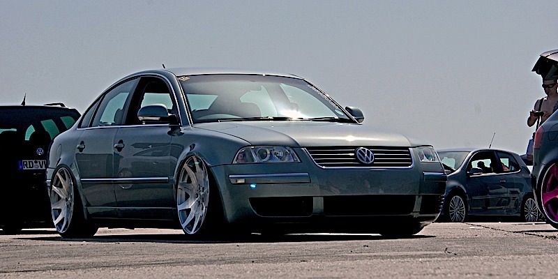  Volkswagen Jetta with MRR Design HR3