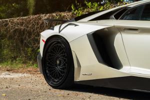 Lamborghini Aventador SV Thumbnail