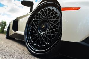 Lamborghini Aventador SV Thumbnail