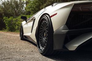 Lamborghini Aventador SV Thumbnail