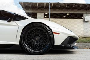 Lamborghini Aventador SV Thumbnail