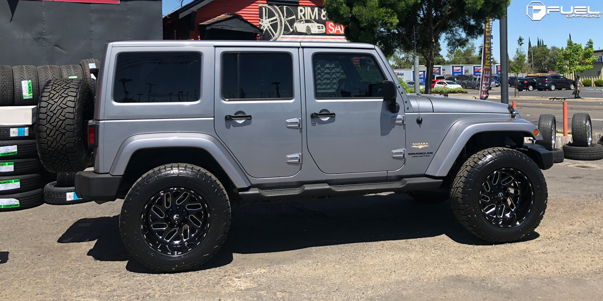 Jeep Wrangler Triton - D581 Gallery - Fuel Off-Road Wheels