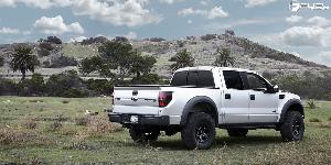 Ford F-150 Raptor with Fuel 1-Piece Wheels Ripper - D590