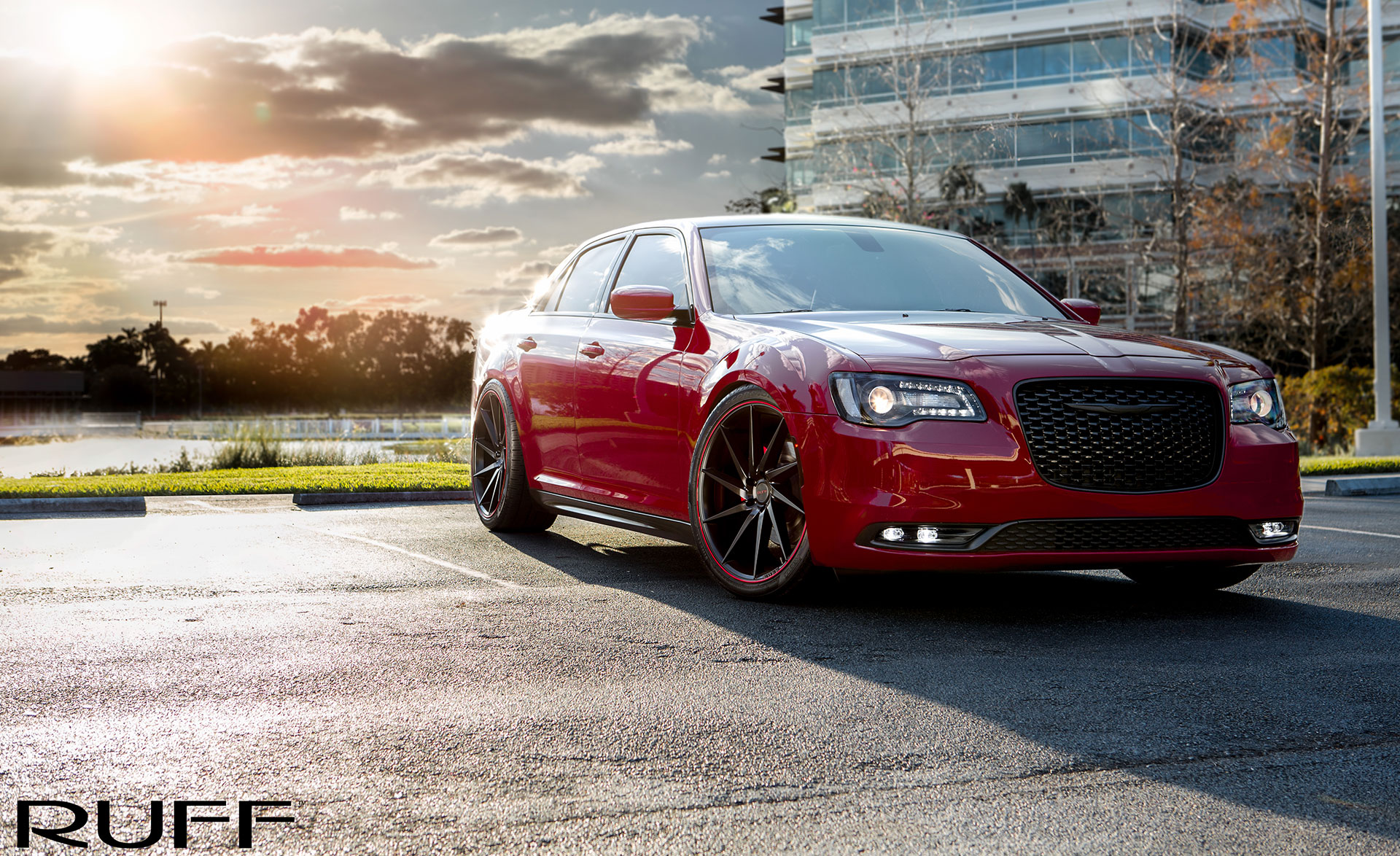 Chrysler 300c красный