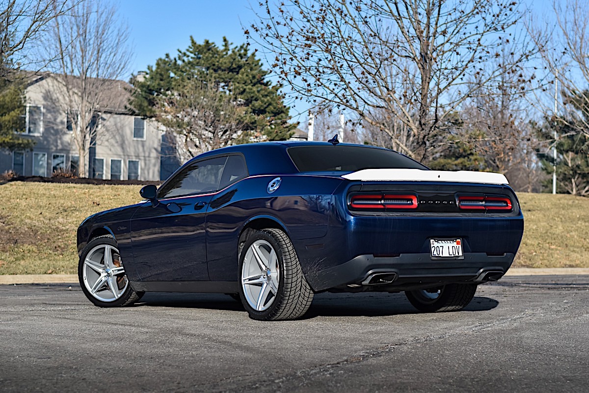 Dodge Challenger