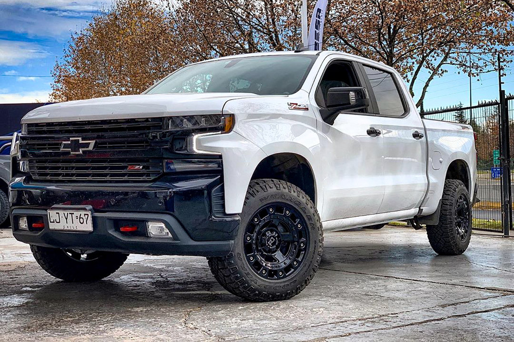  Chevrolet Silverado with Black Rhino Cinco